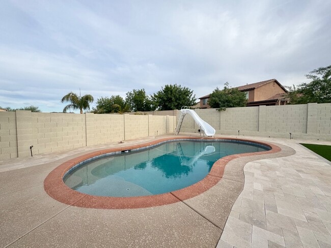 Building Photo - 6535 W Brookhart Way