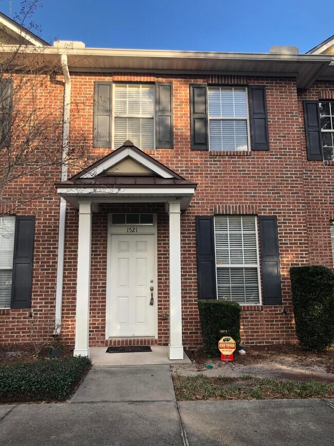 Foto del edificio - 1521 Fieldview Dr