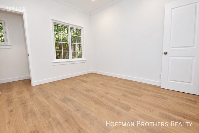 Foto del edificio - 1315 N Formosa Ave