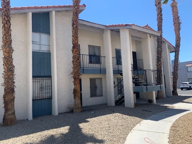 Building Photo - 4717 Elk Springs Ave
