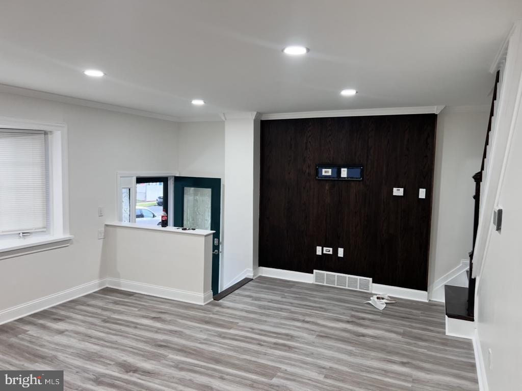 Foto principal - 12833 Medford Rd