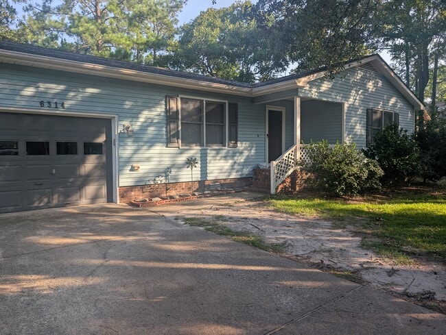 Building Photo - 6314 Albatross Dr
