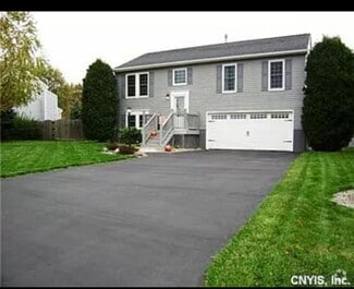 Building Photo - 9482 Glengarriff Dr