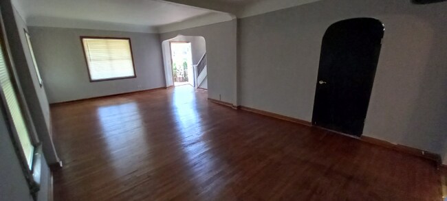 Foto del edificio - 1303 Camp St