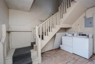 Building Photo - 1305 Adams St