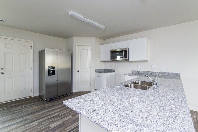 Foto del edificio - 859 Ashbury Ln