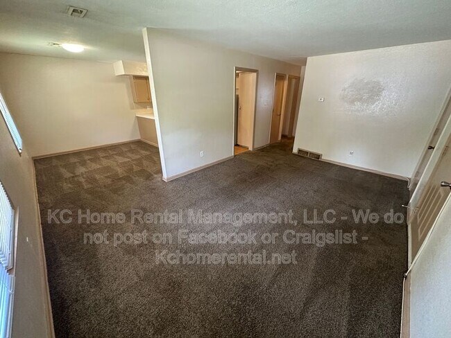 Building Photo - 13428 Spring St