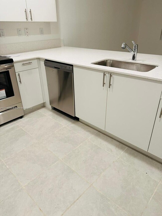 Foto del edificio - 1655 SE 26th Rd