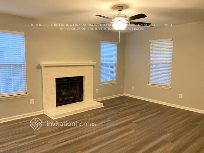 Foto del edificio - 7216 Cranswick Pl