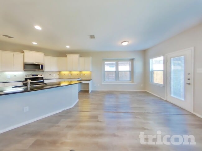 Foto del edificio - 2304 Eppright Dr