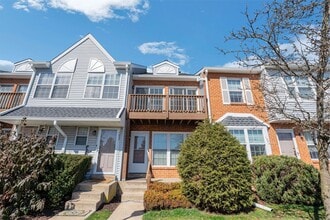 Building Photo - 1026 Northridge Dr