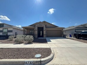 Building Photo - 14732 Sam Garcia Ave