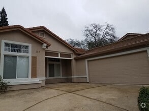 Building Photo - 137 Briggs Ranch Dr