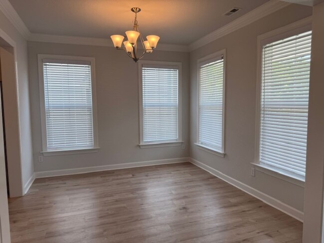 Foto del edificio - Immaculate Four Bedroom Home in Joliff Lan...
