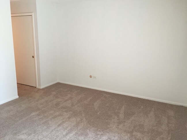 Foto del edificio - 2183 Vernon Dr