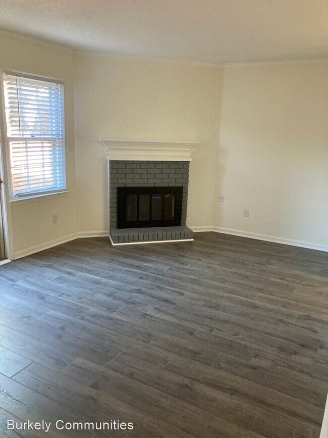 Building Photo - 3 br, 2.5 bath House - 4818-C Tower Rd