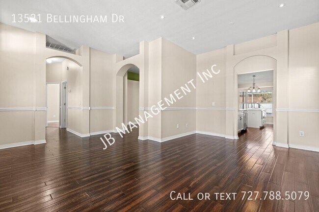 Foto del edificio - 13521 Bellingham Dr