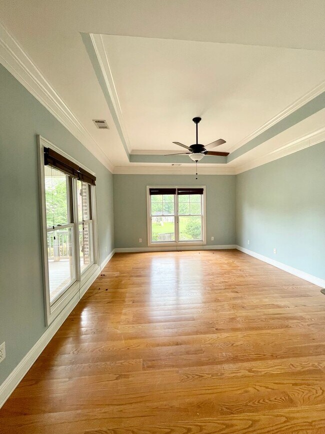 Building Photo - Beautiful Home Available Now!