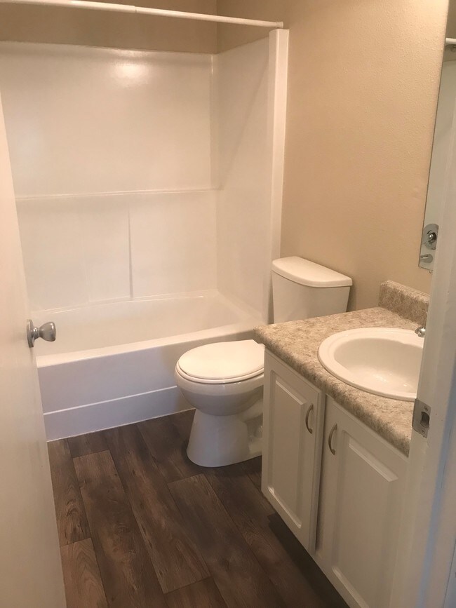 Sherwood Park Apartments Fife, WA