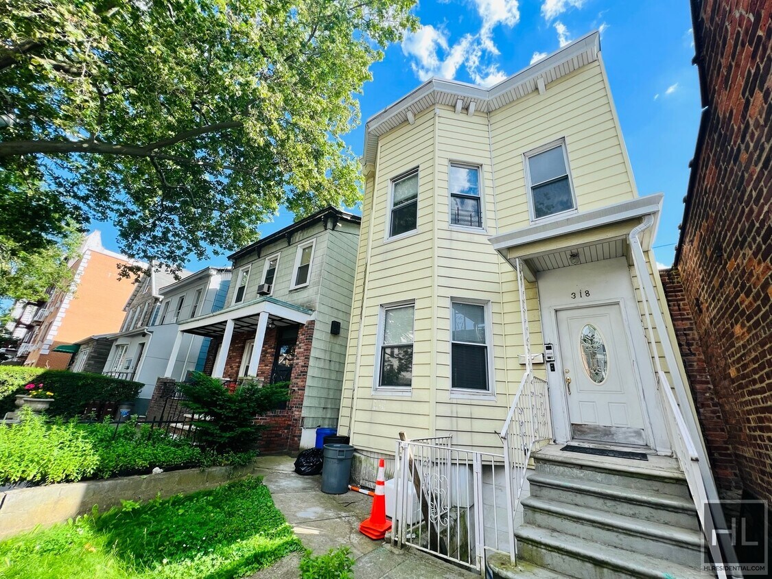 Primary Photo - 93 STREET