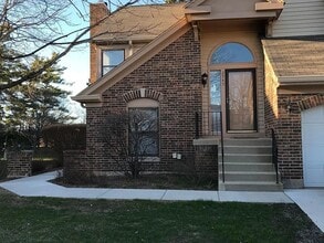 Building Photo - 2545 Live Oak Ln