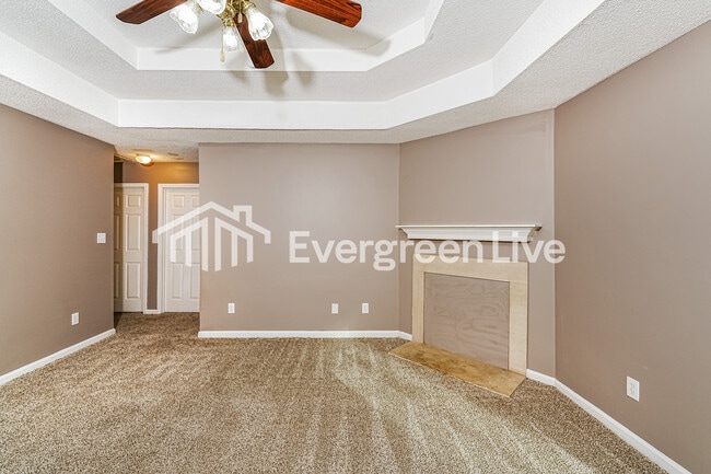 Foto del edificio - 2027 Townhouse Ln