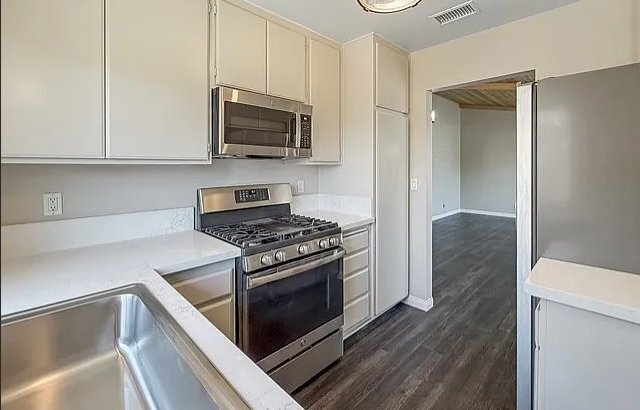 Foto del edificio - 12472 Ironbark Dr