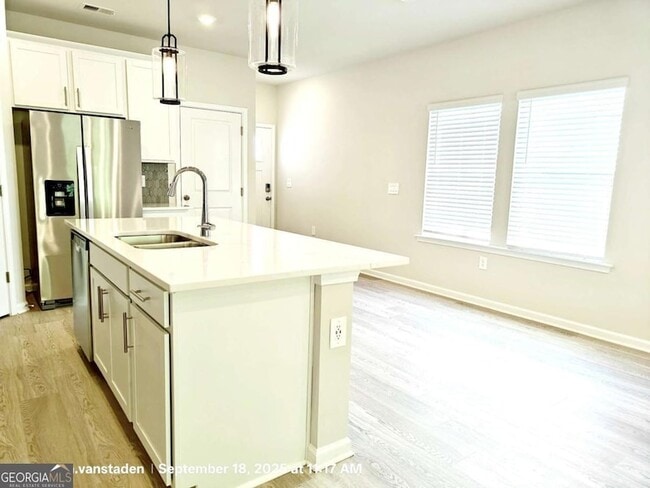 Building Photo - 2111 Avalon Rdg