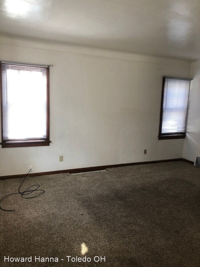 Building Photo - 3 br, 2 bath House - 555 Woodsdale Ave.
