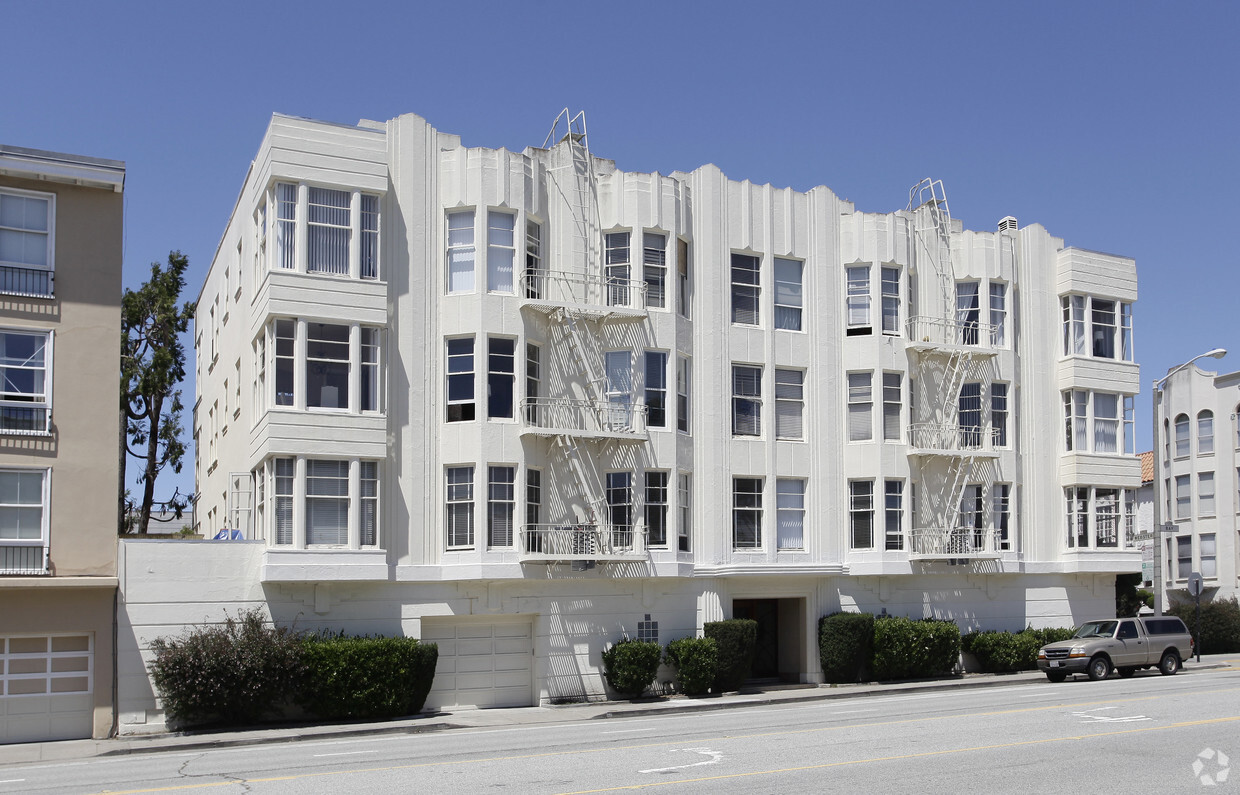 Foto del edificio - 1700 Bay St