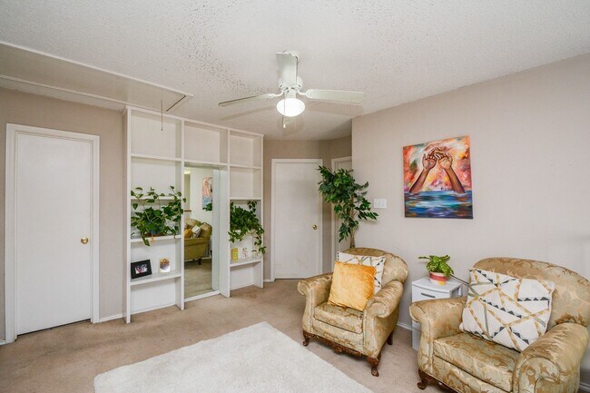 Foto del edificio - 5204 Breckenridge Dr