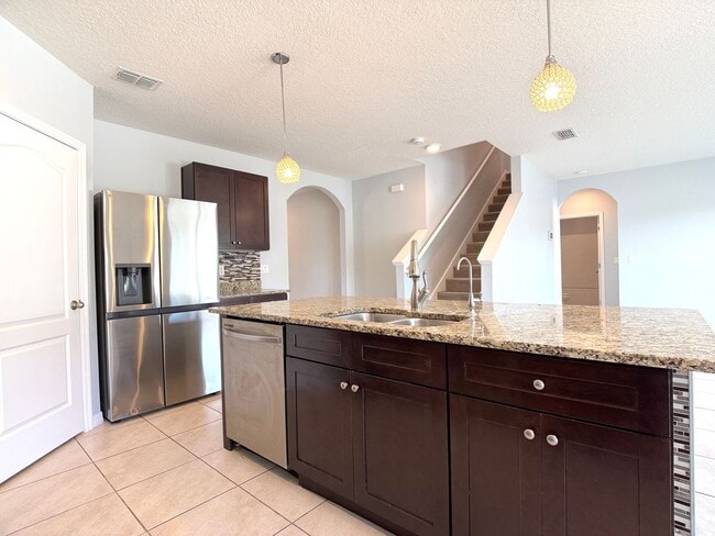 Building Photo - Move-In Ready • Lawn Care Included • Pet-Friendly!