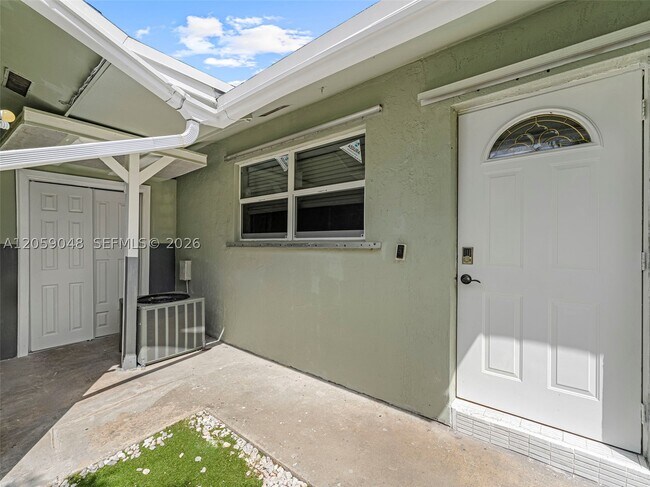 Foto del edificio - 1378 Osprey Ct