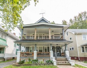 Building Photo - 919 Helmsdale Rd