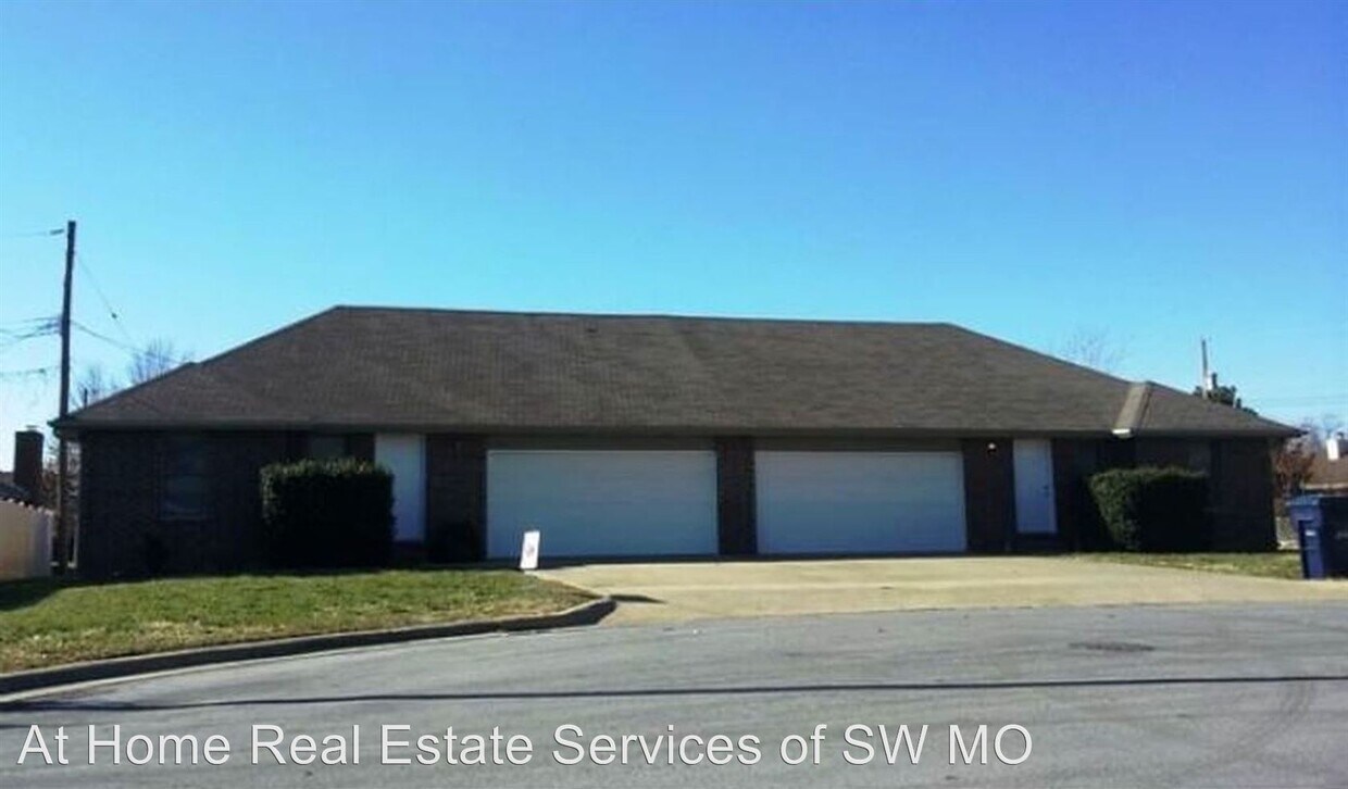 Primary Photo - 4043-4045 S Miranda Ct