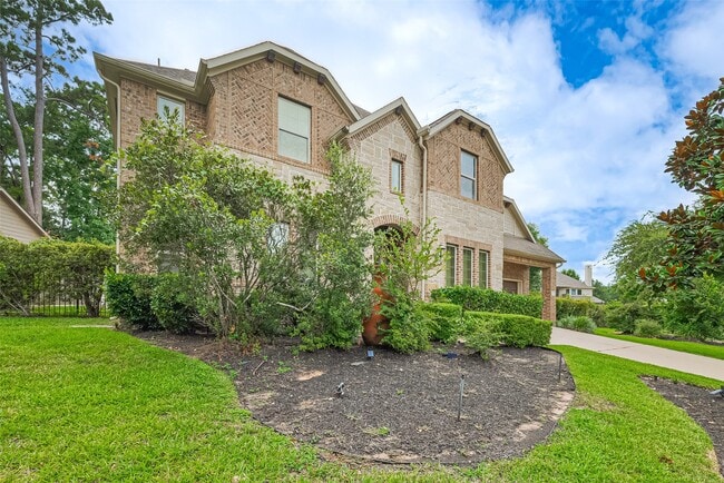 Building Photo - 19 Sandwell Place