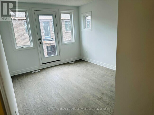 Building Photo - 3090 William Cutmore Blvd