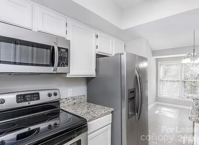 Foto del edificio - 109 Killam Ct