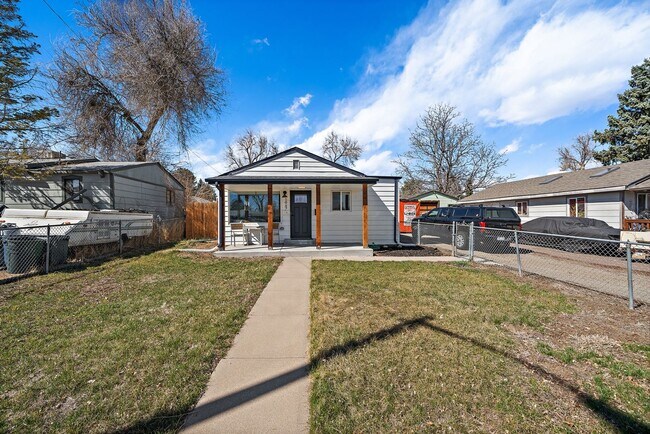 Foto del edificio - Charming 3 Bedroom Home Near Sloan's Lake