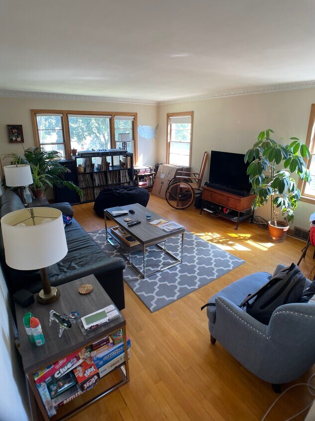 Living Room - 3239 N 91st St
