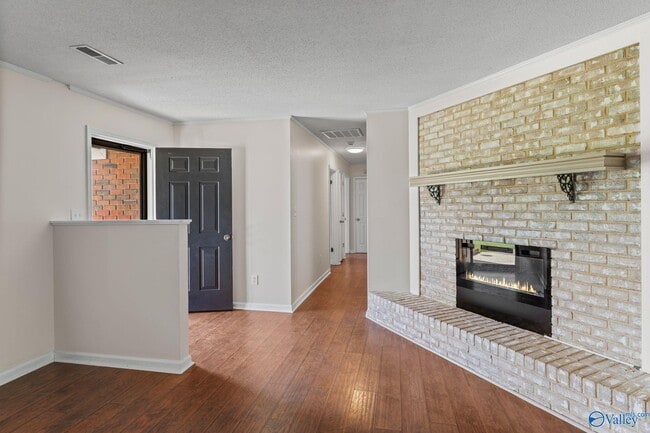 Foto del edificio - 1011 Sandy Springs Rd NW