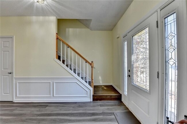 Building Photo - 435 Leasingham Way