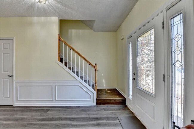 Foto del edificio - 435 Leasingham Way