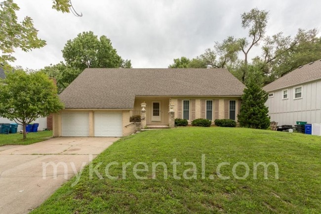 Building Photo - 8414 W 98th St