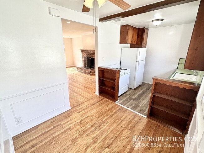 Building Photo - Charming 1Bed 1Bath In Valley Village