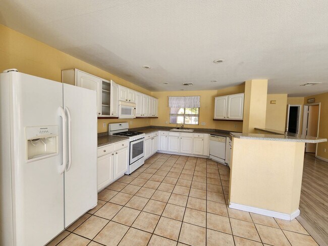 Foto del edificio - Live the Vegas Lifestyle – Spacious 3-Bedr...