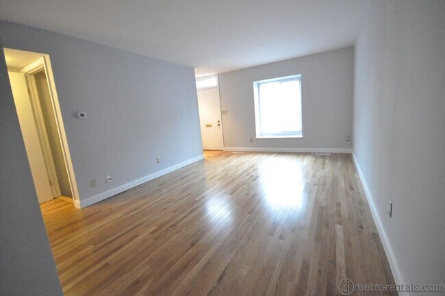 Foto del edificio - 4873-4873 Moreland Dr
