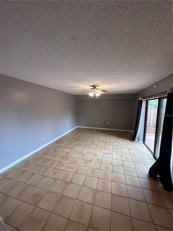 Building Photo - 5252 Brook Ct