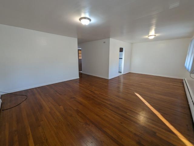 Foto del edificio - 3 bedroom in SKOKIE IL 60077