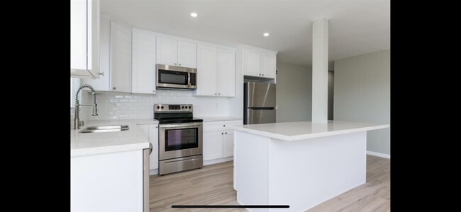 Foto del edificio - Modern Open Concept in Heart of SD. Never ...